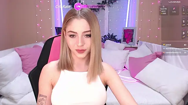 Snapshot of Tessa_Walker chatting on January 9, 10:41 am Tessa Walker online show from January 9, 10:41 am