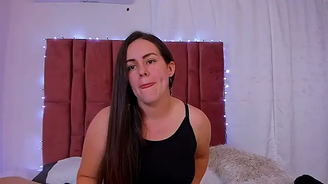 Snapshot of AURORA_FRANKLIN chatting on December 17, 6:53 pm AURORA FRANKLIN online show from December 17, 6:53 pm