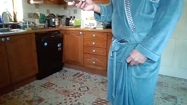 Snapshot of jakjak106 chatting on November 6, 8:15 am jakjak106 online show from November 6, 8:15 am