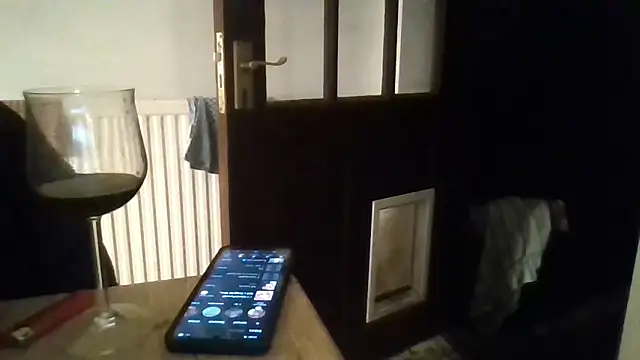 Snapshot of jakjak106 chatting on March 28, 9:58 pm jakjak106 online show from March 28, 9:58 pm