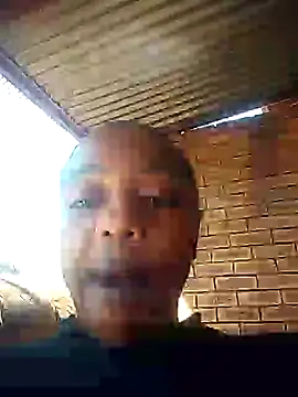 Snapshot of Bustybabe4Uxx chatting on October 23, 12:37 pm Bustybabe4Uxx online show from October 23, 12:37 pm