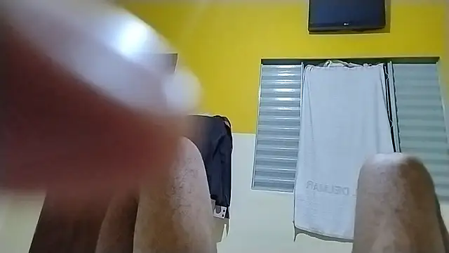 Snapshot of UncutToyBoy23cm chatting on December 16, 1:49 pm UncutToyBoy23cm online show from December 16, 1:49 pm