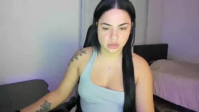 Snapshot of MelSaunders chatting on January 27, 2:20 am MelSaunders online show from January 27, 2:20 am