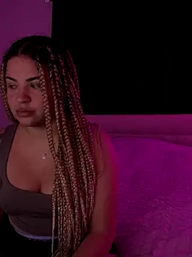 Snapshot of MelSaunders chatting on October 18, 3:31 am MelSaunders online show from October 18, 3:31 am