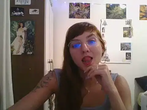 Snapshot of SweetyBabyDemon chatting on December 17, 10:32 pm SweetyBabyDemon online show from December 17, 10:32 pm