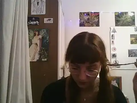 Snapshot of SweetyBabyDemon chatting on December 23, 12:14 am SweetyBabyDemon online show from December 23, 12:14 am