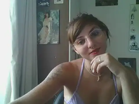 Snapshot of SweetyBabyDemon chatting on February 5, 5:53 pm SweetyBabyDemon online show from February 5, 5:53 pm