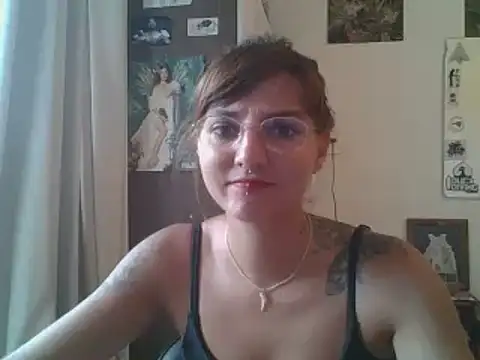 Snapshot of SweetyBabyDemon chatting on February 5, 9:40 pm SweetyBabyDemon online show from February 5, 9:40 pm