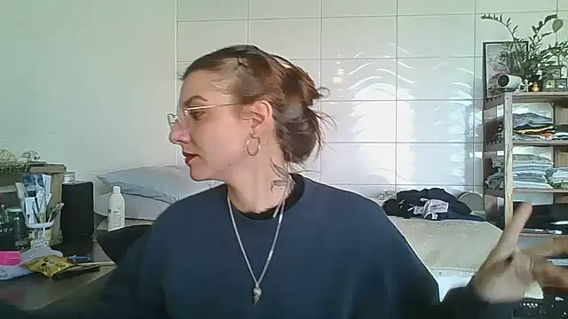 Snapshot of SweetyBabyDemon chatting on September 13, 1:44 pm SweetyBabyDemon online show from September 13, 1:44 pm