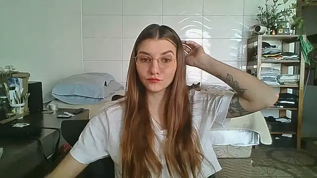 Snapshot of SweetyBabyDemon chatting on September 15, 2:06 pm SweetyBabyDemon online show from September 15, 2:06 pm