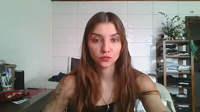 Snapshot of SweetyBabyDemon chatting on September 17, 3:03 pm SweetyBabyDemon online show from September 17, 3:03 pm