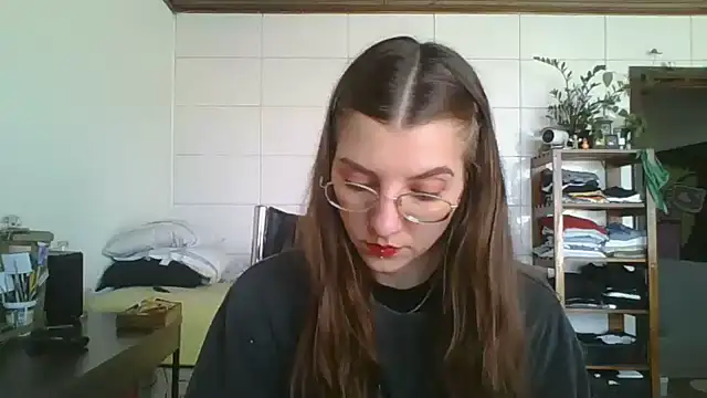 Snapshot of SweetyBabyDemon chatting on September 24, 1:47 pm SweetyBabyDemon online show from September 24, 1:47 pm