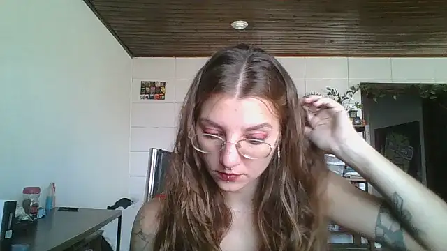 Snapshot of SweetyBabyDemon chatting on April 10, 1:38 pm SweetyBabyDemon online show from April 10, 1:38 pm