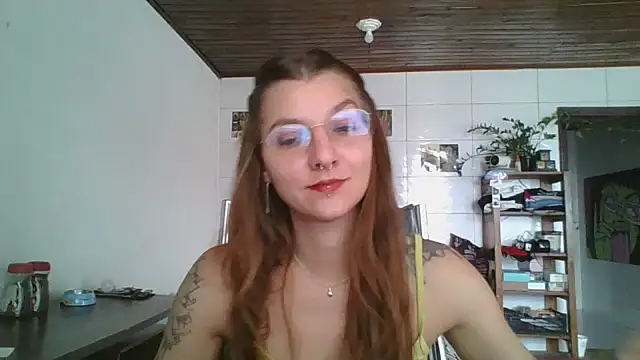 Snapshot of SweetyBabyDemon chatting on April 28, 3:50 pm SweetyBabyDemon online show from April 28, 3:50 pm