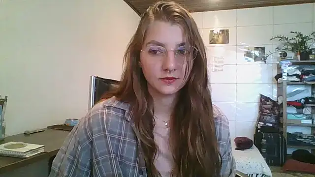 Snapshot of SweetyBabyDemon chatting on April 29, 2:21 pm SweetyBabyDemon online show from April 29, 2:21 pm