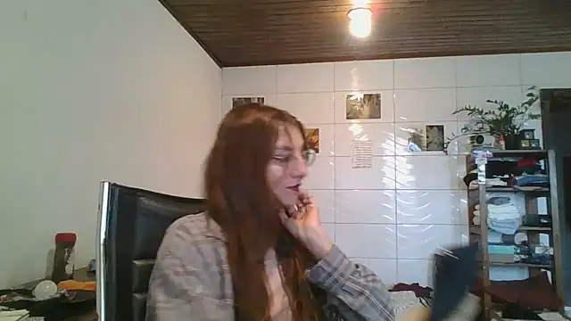 Snapshot of SweetyBabyDemon chatting on May 2, 2:44 pm SweetyBabyDemon online show from May 2, 2:44 pm