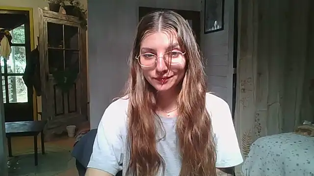 Snapshot of SweetyBabyDemon chatting on May 16, 3:44 pm SweetyBabyDemon online show from May 16, 3:44 pm