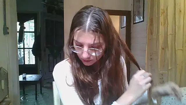 Snapshot of SweetyBabyDemon chatting on May 17, 2:13 pm SweetyBabyDemon online show from May 17, 2:13 pm