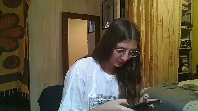 Snapshot of SweetyBabyDemon chatting on May 18, 2:56 pm SweetyBabyDemon online show from May 18, 2:56 pm
