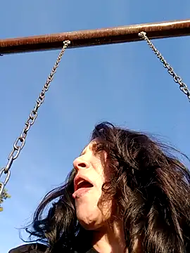 Snapshot of gorgeous11 chatting on February 18, 12:26 am gorgeous11 online show from February 18, 12:26 am