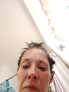 Snapshot of gorgeous11 chatting on February 18, 9:20 pm gorgeous11 online show from February 18, 9:20 pm