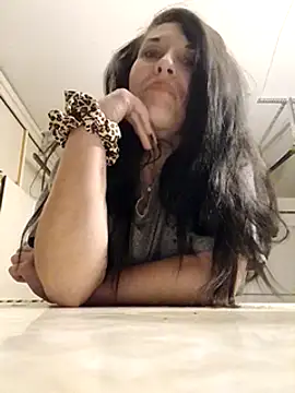 Snapshot of gorgeous11 chatting on February 19, 10:45 am gorgeous11 online show from February 19, 10:45 am