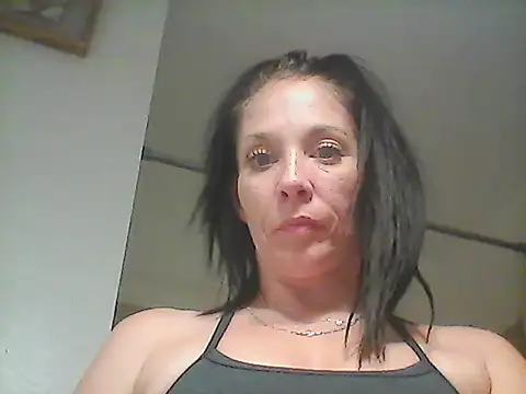 Snapshot of gorgeous11 chatting on February 25, 8:14 am gorgeous11 online show from February 25, 8:14 am