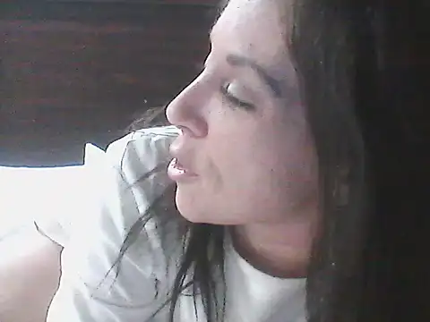 Snapshot of gorgeous11 chatting on February 27, 8:06 am gorgeous11 online show from February 27, 8:06 am