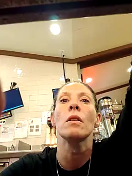 Snapshot of gorgeous11 chatting on March 18, 8:58 am gorgeous11 online show from March 18, 8:58 am