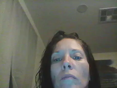 Snapshot of gorgeous11 chatting on March 20, 11:38 am gorgeous11 online show from March 20, 11:38 am