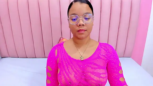 Snapshot of ISABELLA_020 chatting on March 6, 12:19 pm ISABELLA 020 online show from March 6, 12:19 pm