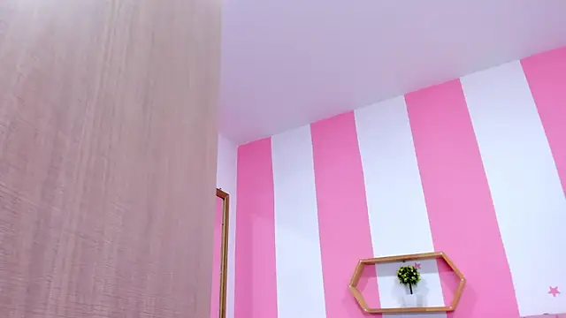 Snapshot of ISABELLA_020 chatting on March 15, 11:40 am ISABELLA 020 online show from March 15, 11:40 am