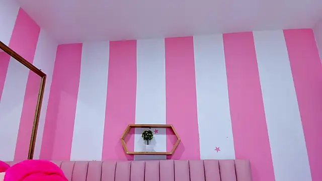 Snapshot of ISABELLA_020 chatting on September 15, 12:38 pm ISABELLA 020 online show from September 15, 12:38 pm