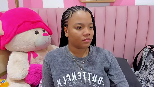 Snapshot of ISABELLA_020 chatting on October 2, 12:56 pm ISABELLA 020 online show from October 2, 12:56 pm