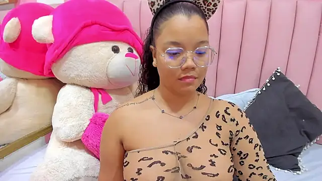 Snapshot of ISABELLA_020 chatting on November 8, 2:28 pm ISABELLA 020 online show from November 8, 2:28 pm