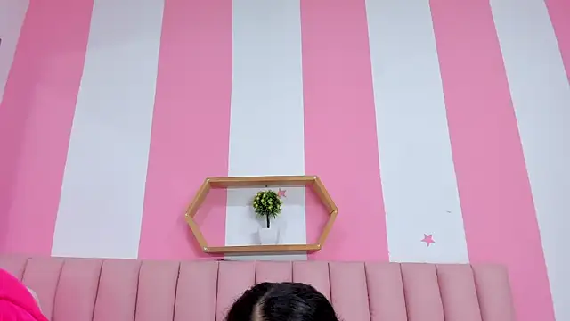 ISABELLA 020 online show from February 12, 12:11 pm