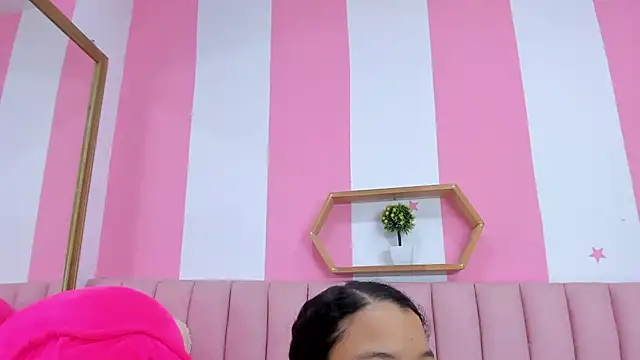 ISABELLA 020 online show from February 24, 1:53 pm