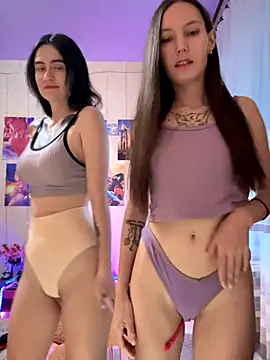 Snapshot of Heart_Ass chatting on November 12, 6:36 am Heart Ass online show from November 12, 6:36 am