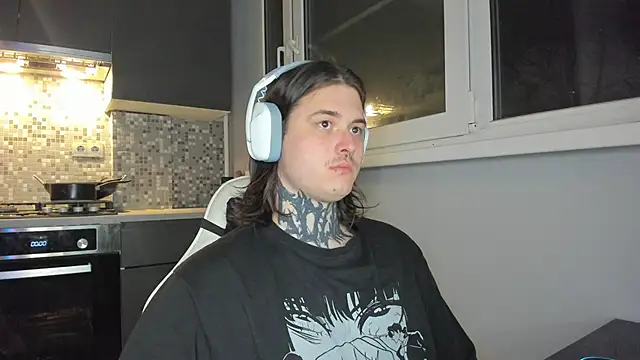  torfin  online show from December 12, 11:25 pm