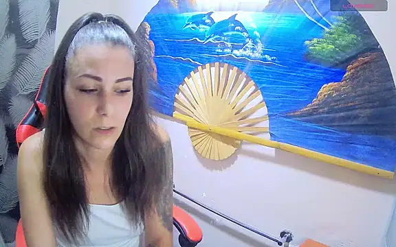 Snapshot of Catbaby32 chatting on October 17, 8:33 pm Catbaby32 online show from October 17, 8:33 pm