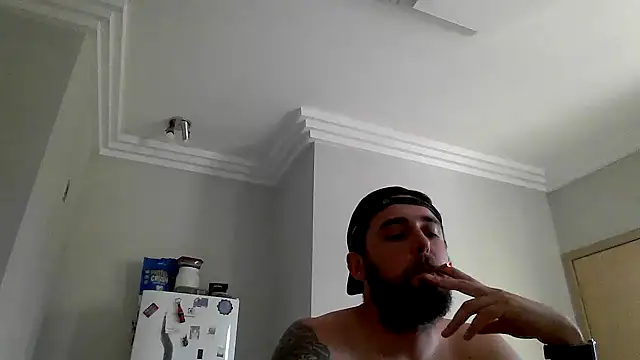 Snapshot of Dat1994 chatting on October 22, 8:08 pm Dat1994 online show from October 22, 8:08 pm