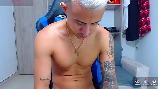 Snapshot of Tristan-bm chatting on October 7, 11:18 am Tristan-bm online show from October 7, 11:18 am