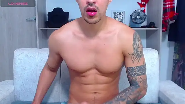 Snapshot of Tristan-bm chatting on November 7, 12:49 pm Tristan-bm online show from November 7, 12:49 pm