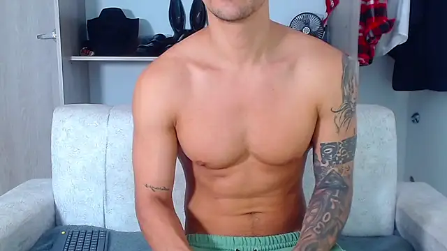 Snapshot of Tristan-bm chatting on November 15, 12:13 pm Tristan-bm online show from November 15, 12:13 pm