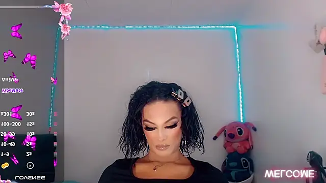 Snapshot of _Riannagarcia_ chatting on November 1, 3:19 am Riannagarcia online show from November 1, 3:19 am