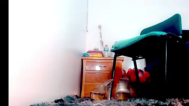 Snapshot of _Riannagarcia_ chatting on December 5, 3:26 am Riannagarcia online show from December 5, 3:26 am