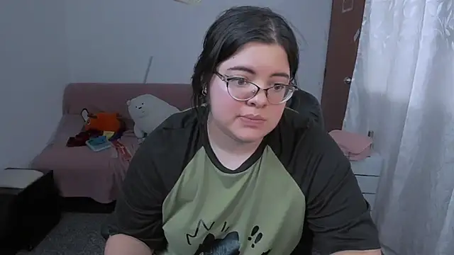 Snapshot of Aria_Fullbuster chatting on November 14, 9:13 pm Aria Fullbuster online show from November 14, 9:13 pm