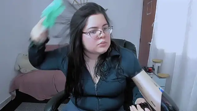 Snapshot of Aria_Fullbuster chatting on November 30, 7:51 pm Aria Fullbuster online show from November 30, 7:51 pm