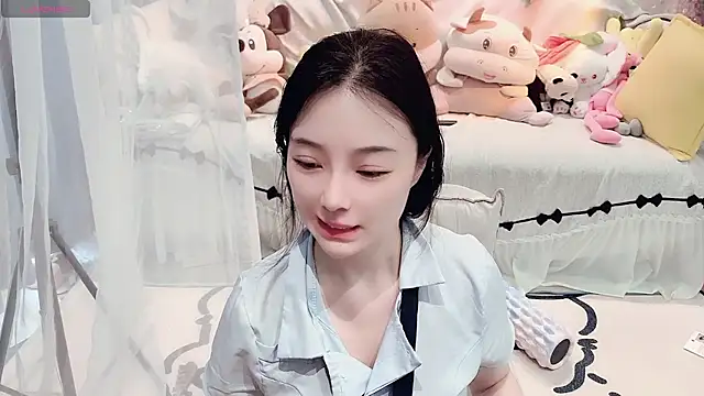 AKiKi711 online show from July 13, 4:59 am
