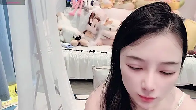 AKiKi711 online show from July 19, 5:11 am